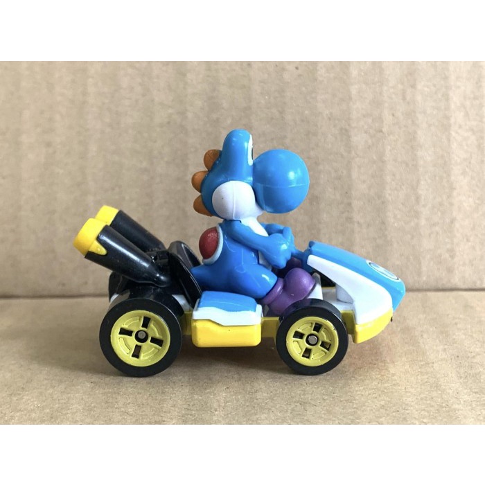 Hotwheels Mario Kart Light Blue Yoshi Standard Kart Loose Pack