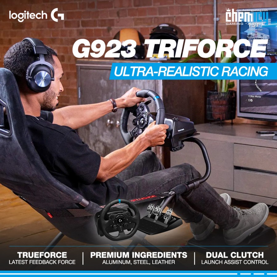 Logitech G923 True Force Steering Wheel and Pedals for PC / PS4 / PS5