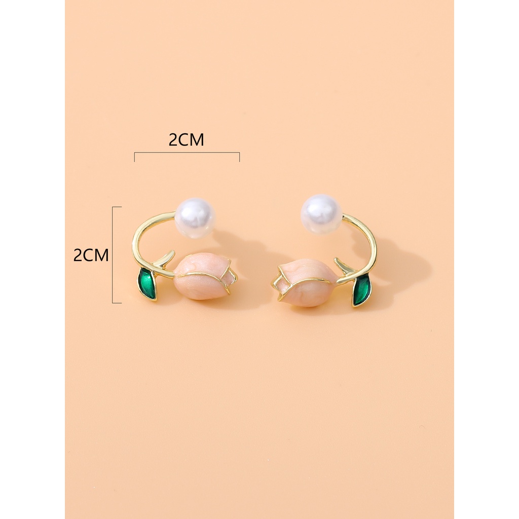 Anting Stud Desain Bunga Tulip Aksen Mutiara Gaya Elegan Untuk Perempuan