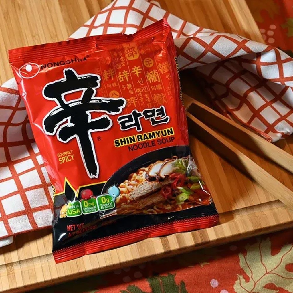 

MIe Korea Ramen Enak Nongshim Shin Ramyun Pedas Murah Halal