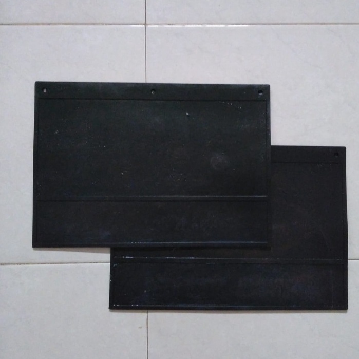 Karpet Lumpur / Roda L300 l 300 Depan atau Belakang Mitsubishi L300 , Pic up  Pickup Pikalp Box Bok Engkel truk mini harga sepasang (dua lembar) uk 28x39cm