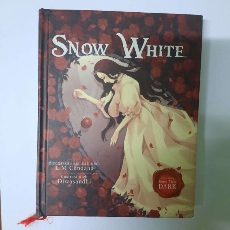 Novel Snow White L M Cendana