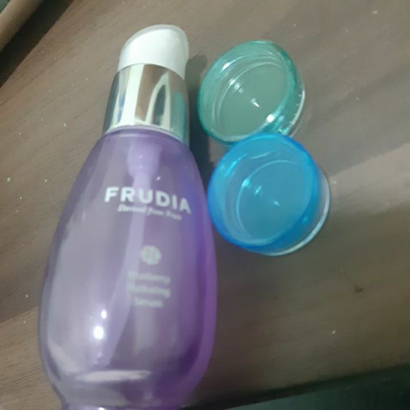Frudia Blueberry Hydrating Serum share in jar