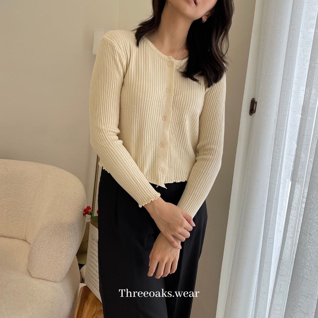 IVY CARDIGAN TOP - Atasan Kardigan Rajut dengan Kancing dan Motif Ujung Swirly Korean Style