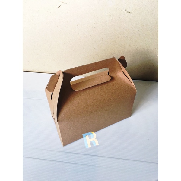 

Gable Box Coklat: 22x11x11 cm / snack box / hampers / box lebaran / box toples kue - Kraft 325gsm Laminasi