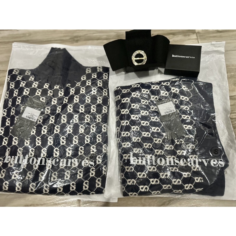 Signature comfy sweater benang jarum buttonscarves