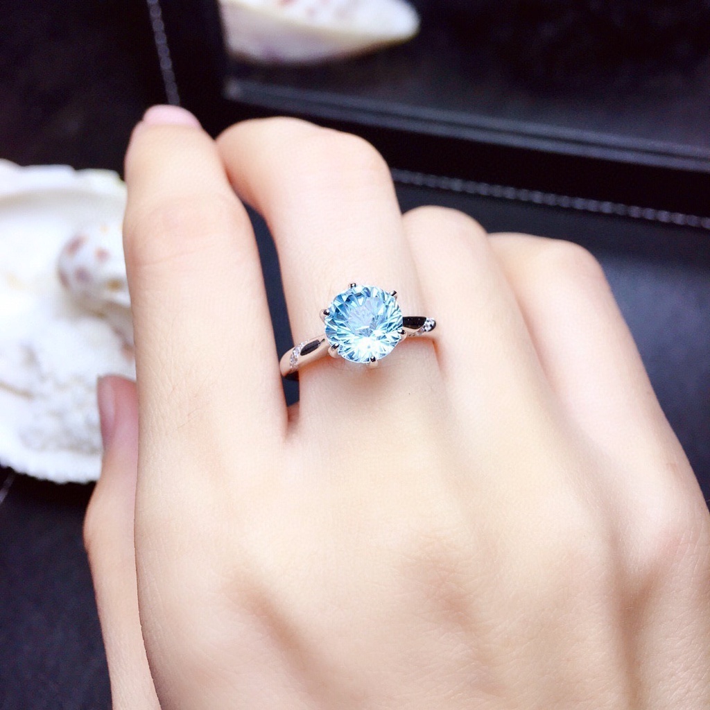 Cincin Silver 925 Hias Kristal Berlian Biru Muda Model 6 Cakar Gaya Klasik Untuk Wanita