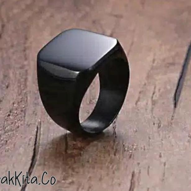 Cincin Pria Hitam Titanium Model Kotak Polos / Cincin Pria Titanium