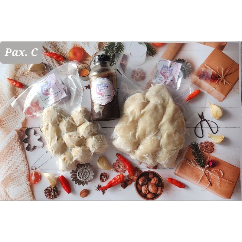 

HAMPERS NATAL CHRISTMAS HAMPERS | HAMPERS PEMPEK PALEMBANG ISI 20 + CUKO | QUEENPEMPEK88