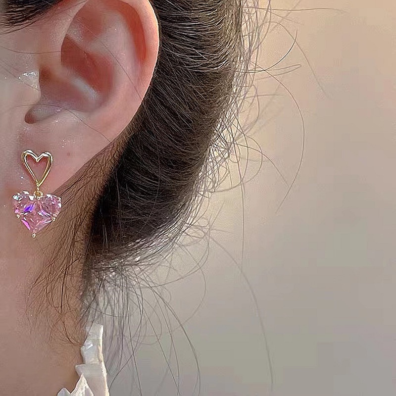 Anting Bentuk Hati Bahan Zirkon Warna Pink Untuk Musim Gugur