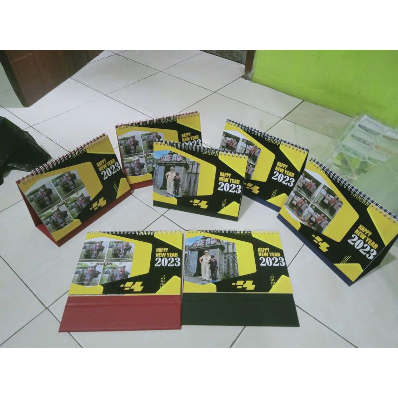 

Kalender Duduk 2023 Custome Foto. Kalender Meja 2023