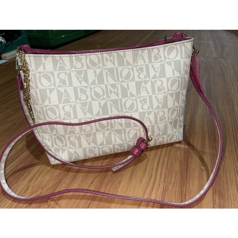 sling bag bonia