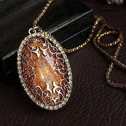 Kalung Rantai Panjang Dengan Liontin Amber Hollow Gaya Vintage Untuk Wanita