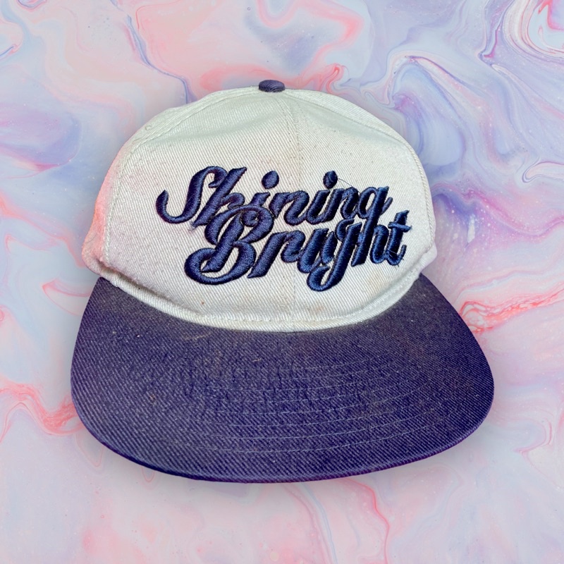 Topi Snapback Shining Bright Like New