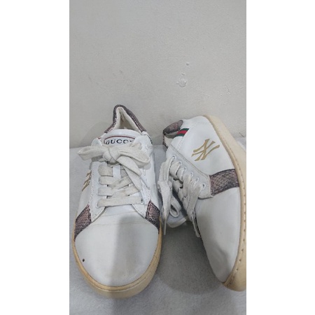 Sepatu Gucci Second