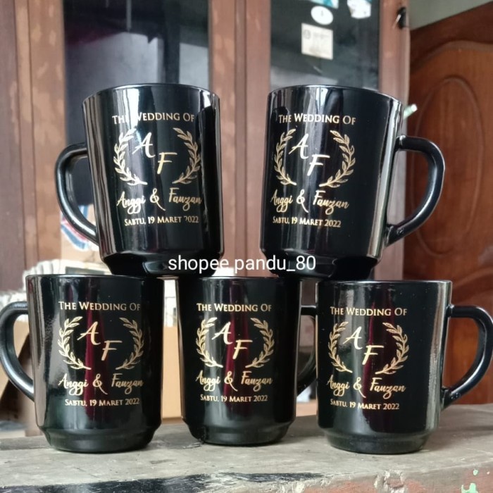 souvenir gelas pernikahan tema black gold sablon custom hitam gold