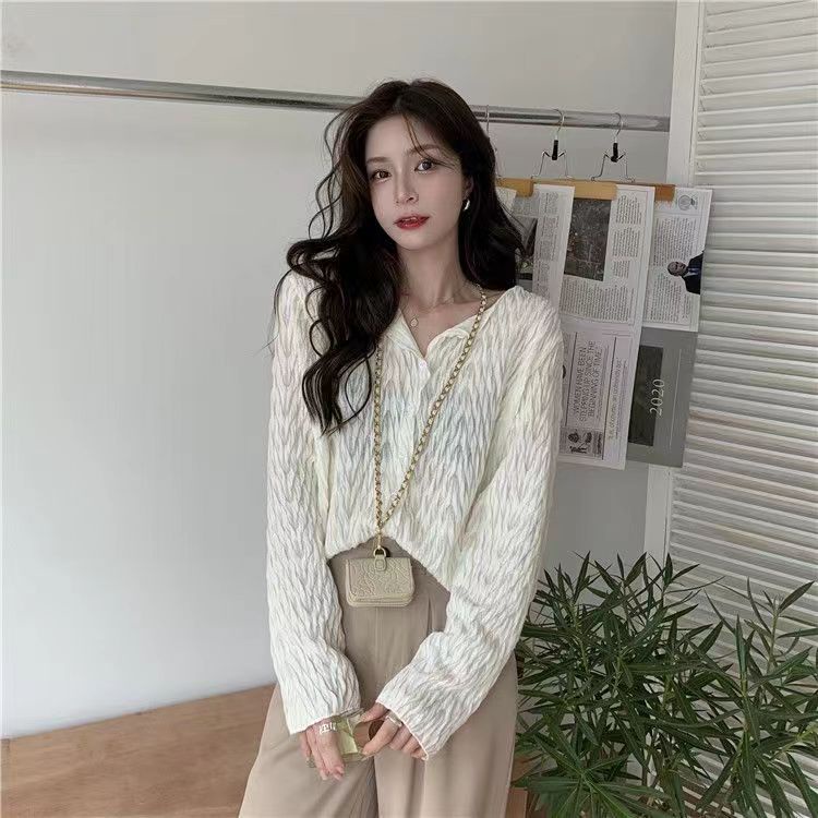 Kemeja Crinkle Korean Style V-neck Cardigan Crop Rajut Lengan Panjang