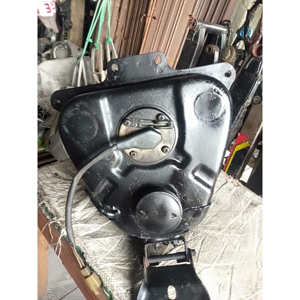 barang bekas Cabutan Tengki Smash lama / Tanki motor Smash