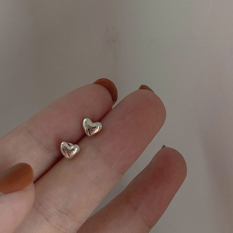Anting Tusuk Bentuk Hati Simple Untuk Wanita