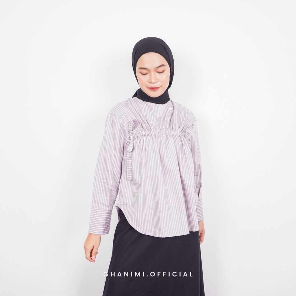 Ghanimi - Alysa Blouse / Blus Motif Stripe / Atasan Kerja / Atasan Santai / Atasan Casual / Stripe Top / Atasan Timeless / Atasan Salur / Atasan Garis Garis