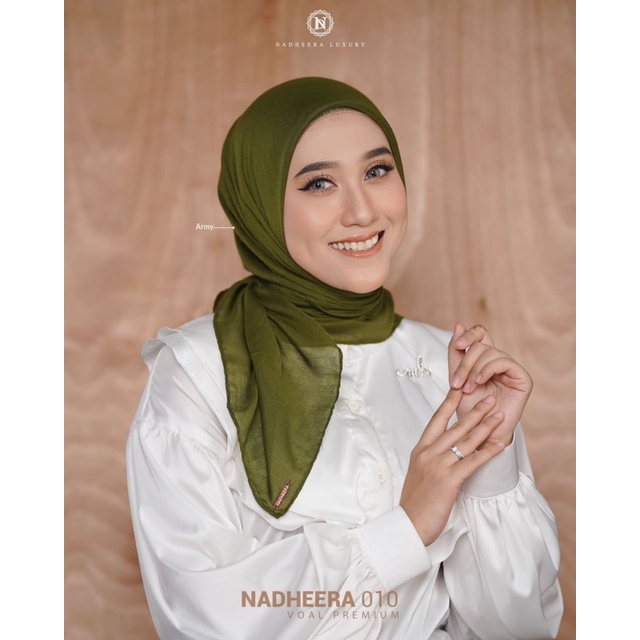 VOAL NADHEERA LUXURY N-010 HIJAB TERNYAMAN