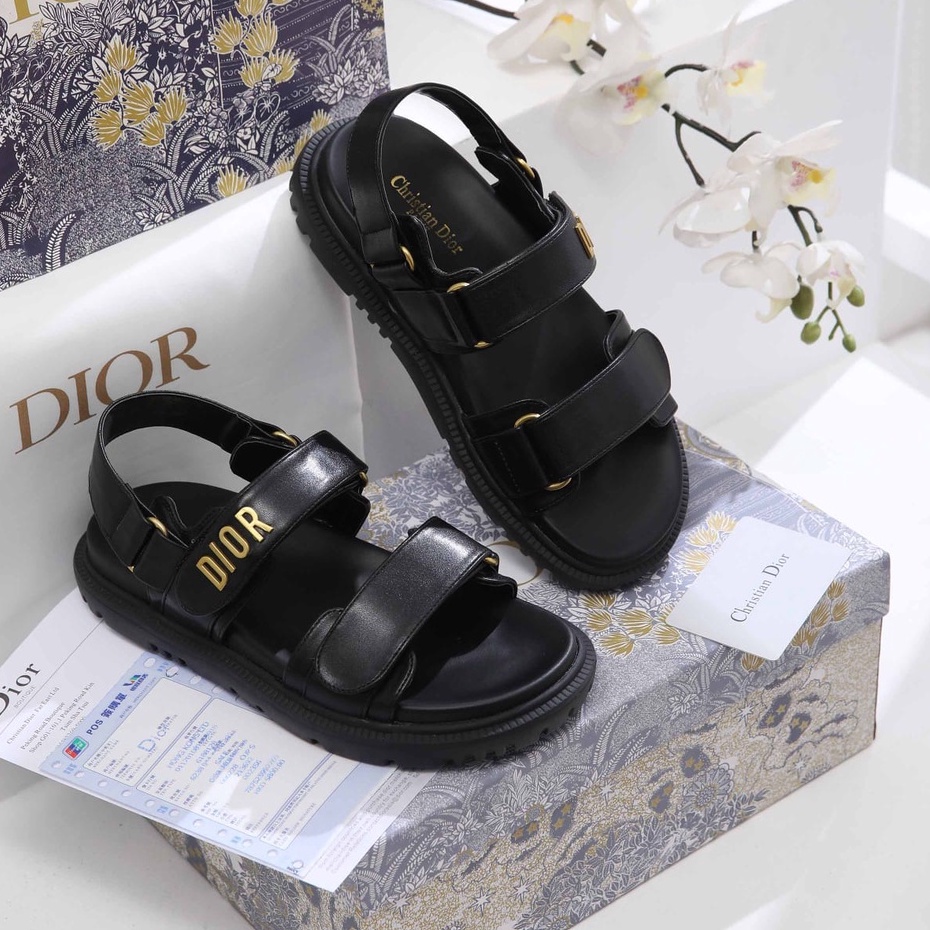 C D Act Lambskin With Logo Flat Sandal TC021