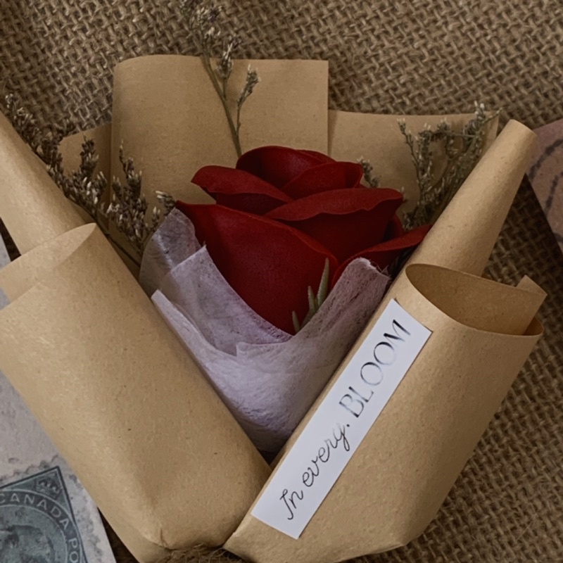 Dried flower bouquet