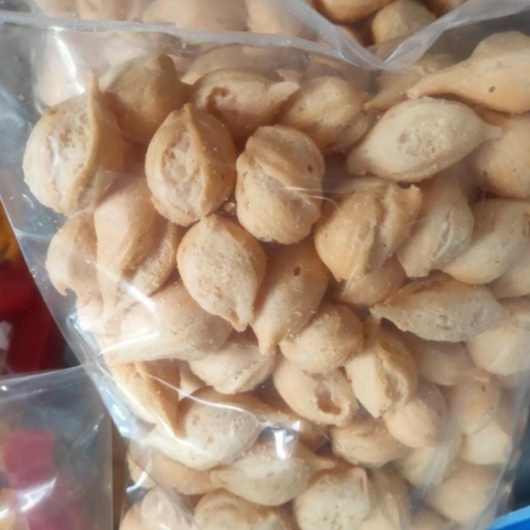 

SOES KERING ASIN KEJU