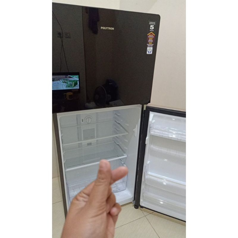 KULKAS POLYTRON PRW 23 MNX / 25 MNX / 29 MNX LEMARI ES 2 PINTU PRW 23 MNX / 25 MNX / 29 MNX/R TEMPERED GLASS