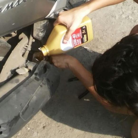 oli mesin motor idemitsu FULL SYNTHETIC 10-30 10w-30 10/30 10w/30