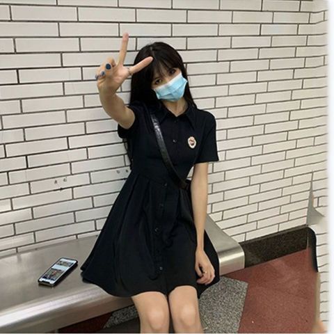 Hot girl polo skirt dress perempuan 2022 musim semi dan musim gugur baru peri Perancis rok rok in super peri mahasiswa departemen Mori