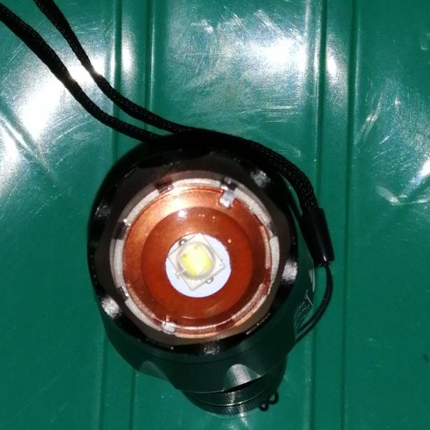 Senter LED Tactical CREE XM-L2 8000 Lumens