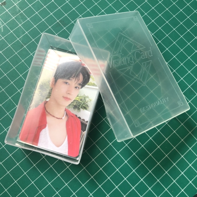 

BOX PLASTIK KARTU NAMA
