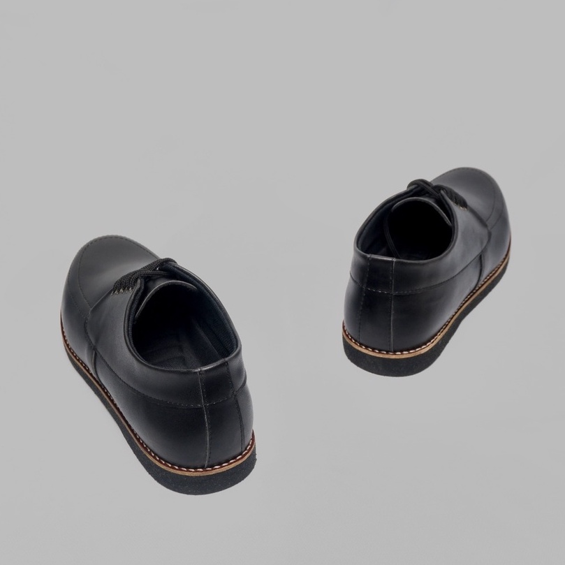 sepatu kantor pria armanijin black