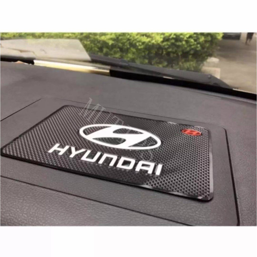 Hyundai 1 / 2 Pcs Bantalan Karet Anti Slip Logo i20 Trajet H1 i10 Getz Accent Atoz Kona Santa Fe