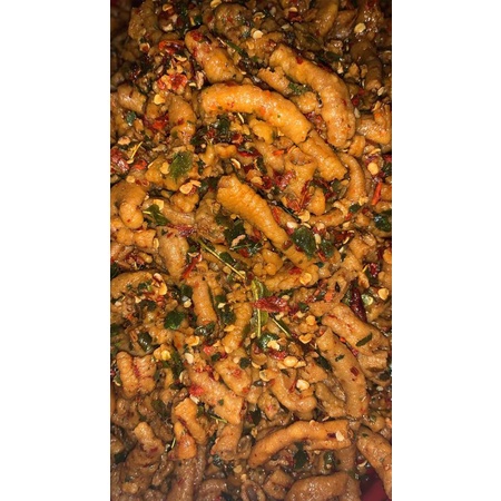 

usus crispy pedas daun jeruk