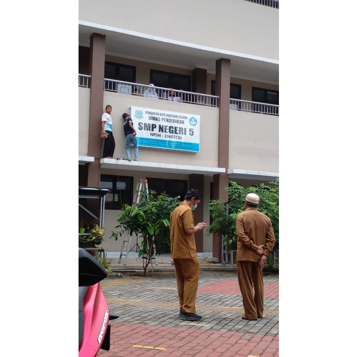 Papan Papan Plang Nama Sekolah