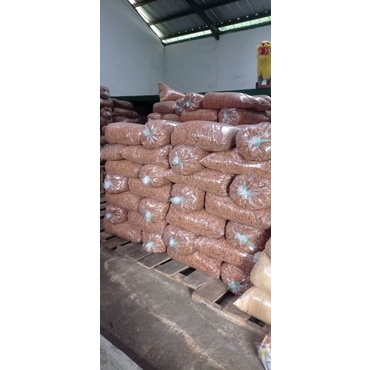 

1 KG BAWANG GORENG SUMENEP RENYAH GURIH NIKMAT