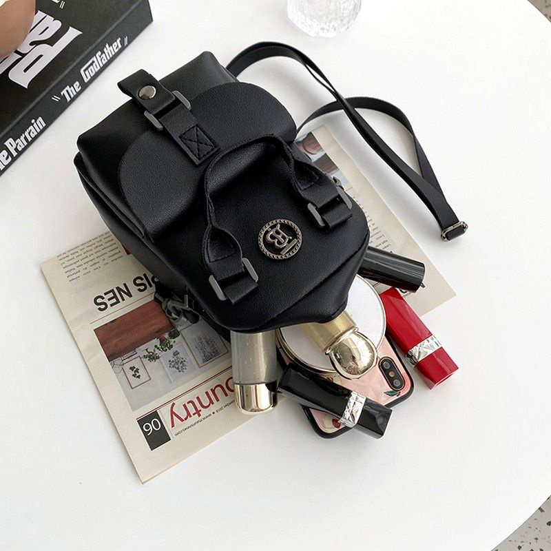 TAS SELEMPANG WANITA SIMPLE MUAT BANYAK