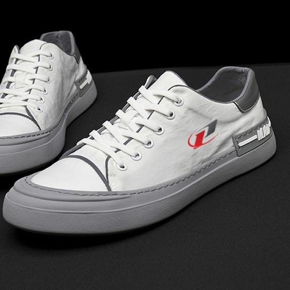 Redzeal Sepatu Sneaker Pennay Santai Canvas Casual Shoes - Putih, 40