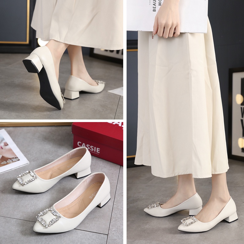 GSW High heels wanita Sepatu kerja wanita hak chunky import ( 3122 ) high heels wanita import sepatu hak wanita sepatu kantor wanita sepatu hak tinggi wanita import Heels kantor wanita sepatu heels wanita kerja Sepatu hak tinggi chunky wanita