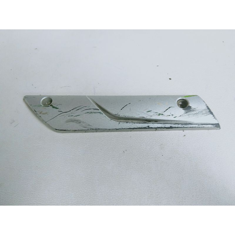 Tameng knalpot Vixion advance