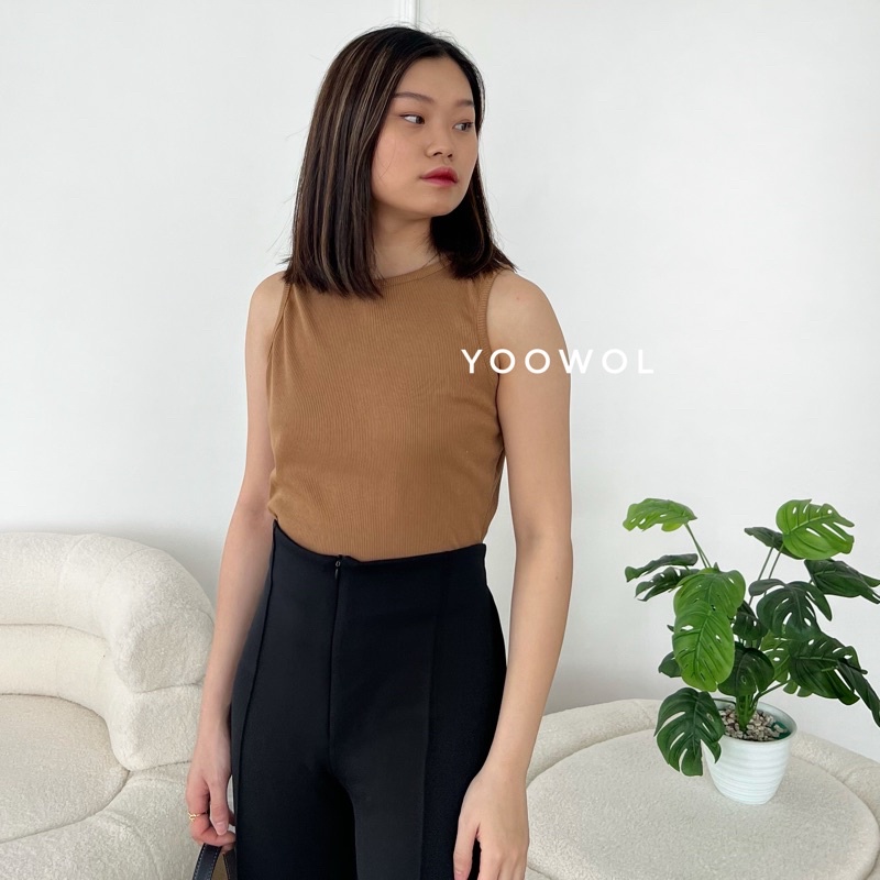 Vlyn Crop Top/ Atasan Crop/ Tanktop Basic