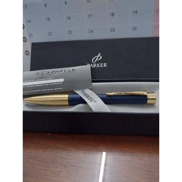 

Parker Urban Premium Silver Gold Blue Gt