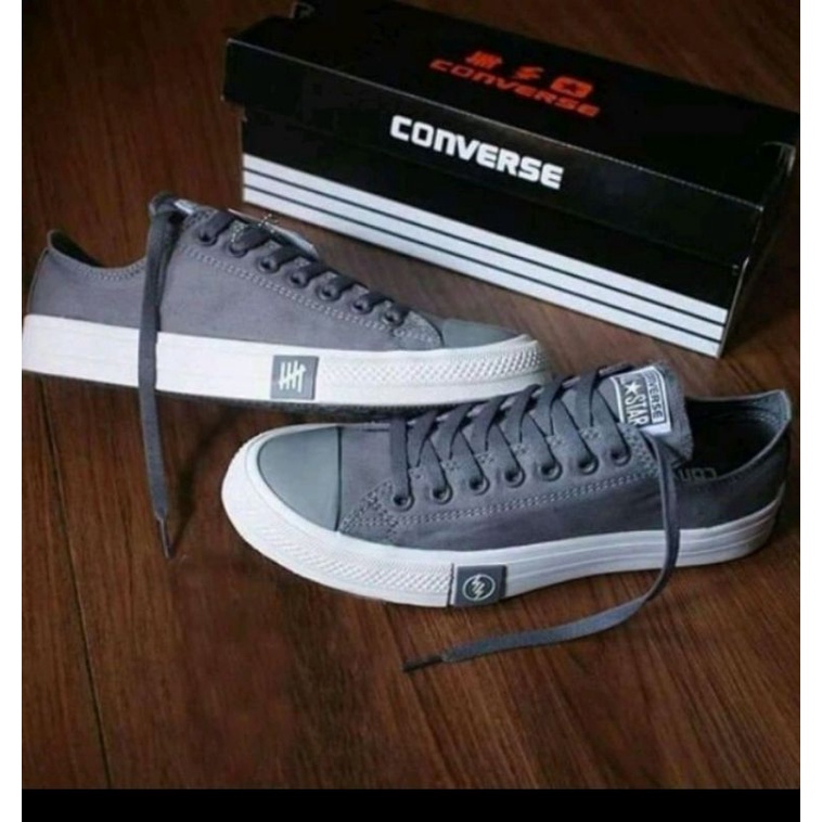 OBRAL SEPATU CONVERSE ABU PETIR. sepatu pria, sepatu snakers. sepatu kerja.