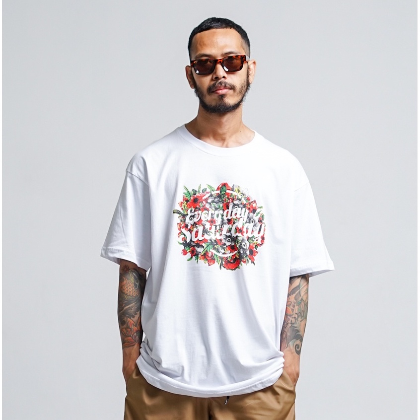 Everyday's Saturday T-shirt Flowers