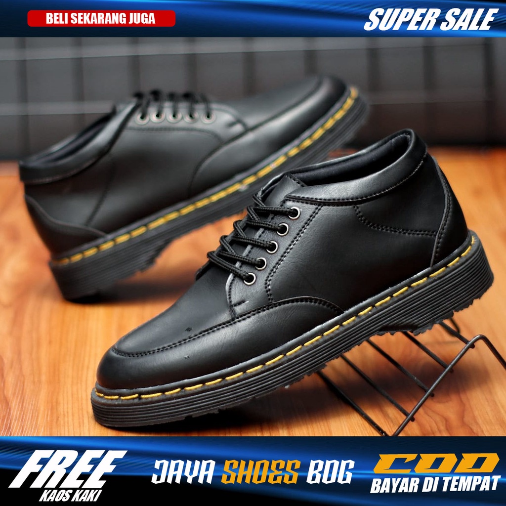 DHOMIN Sepatu Formal Casual Low Boots Docmart Hitam Kulit Sintetik Pantofel Kerja Kantor Kuliah