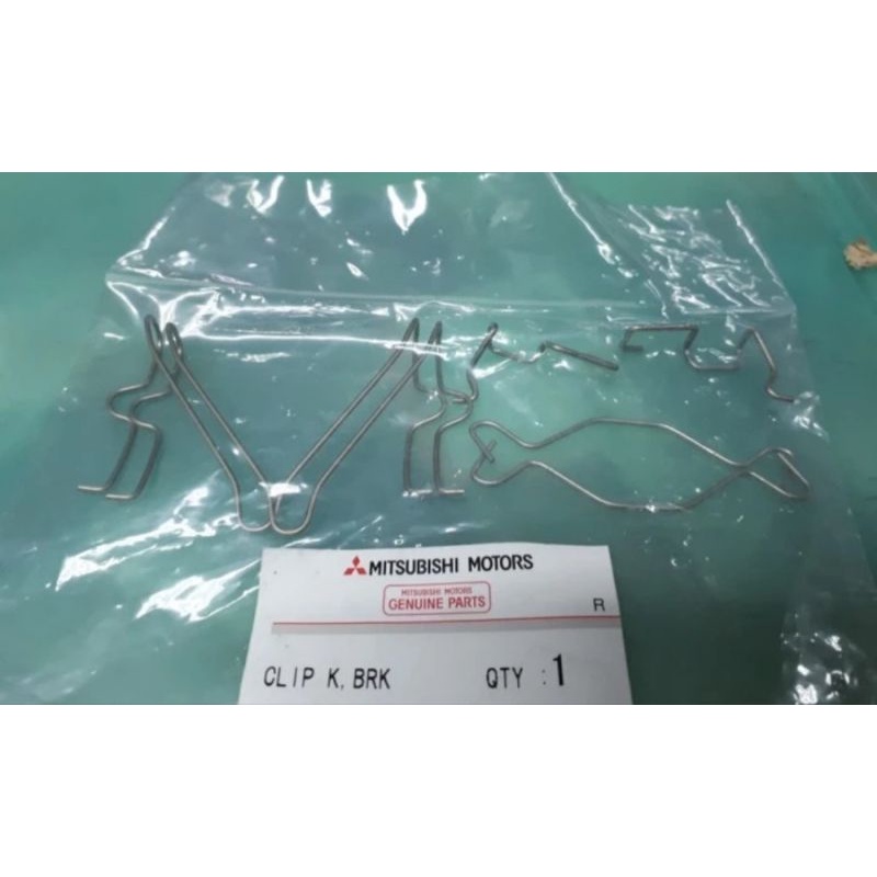 Klip Kancing Kawat Brake Pad Kampas Rem Belakang Original Asli Mitsubishi Pajero Sport All New Pajer