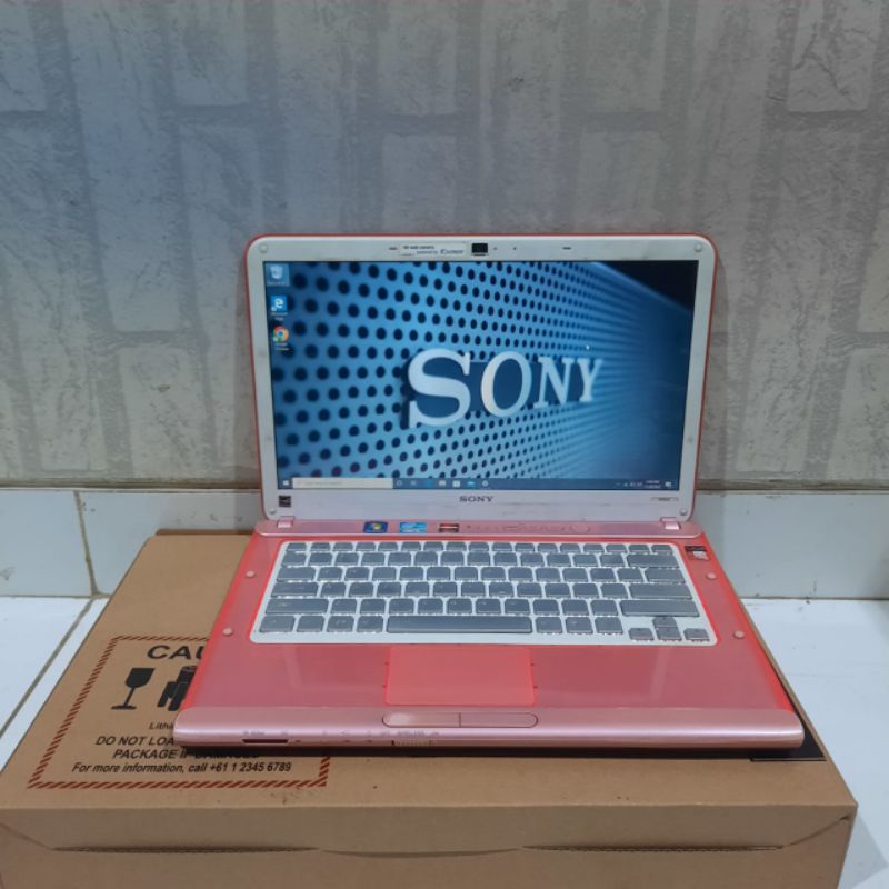 Laptop Sony Vaio VPCCA35FG intel Core i5 DualVga Amd Radeon HD 6600M Ram 4GB HDD 500GB