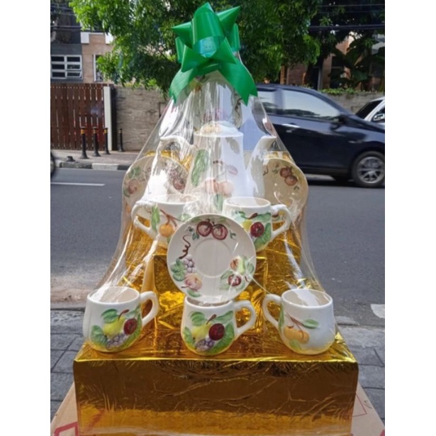 

Parcel Teaset Hadiah Natal / Lebaran / Imlek Terbaru